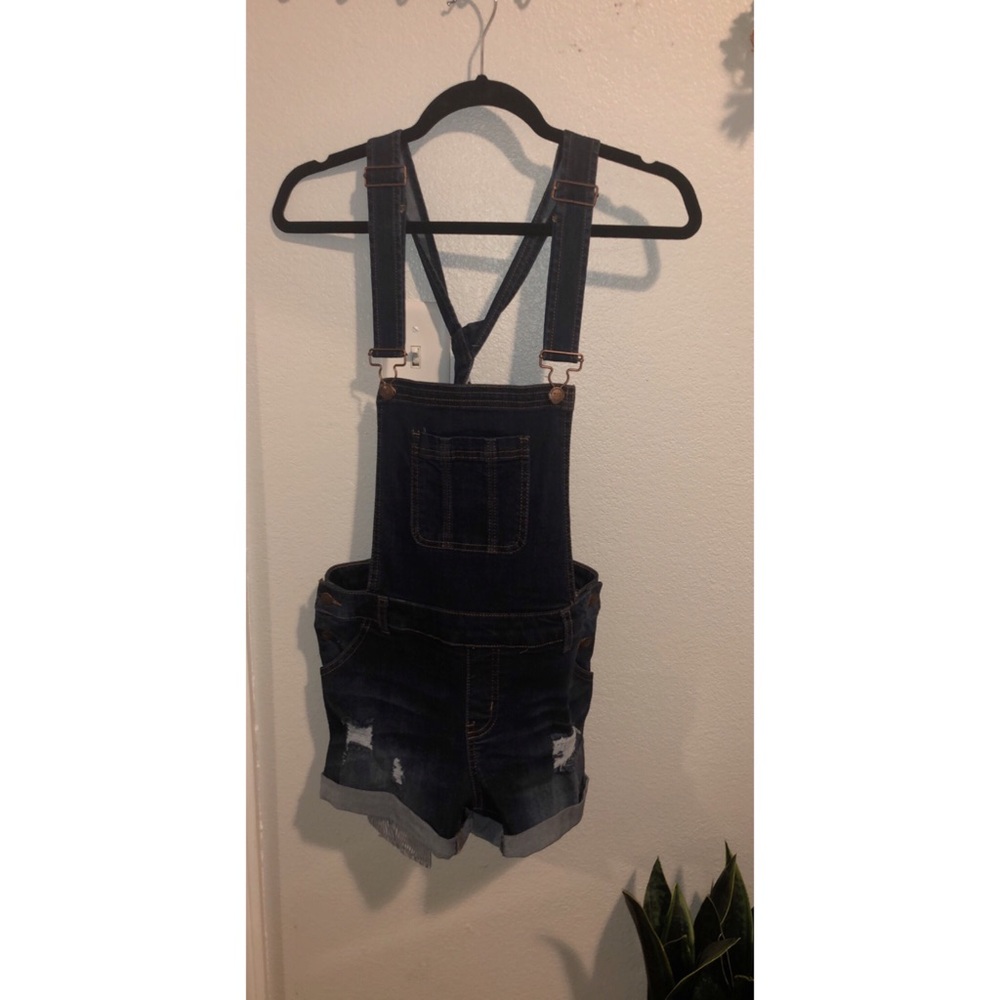 Short overalls